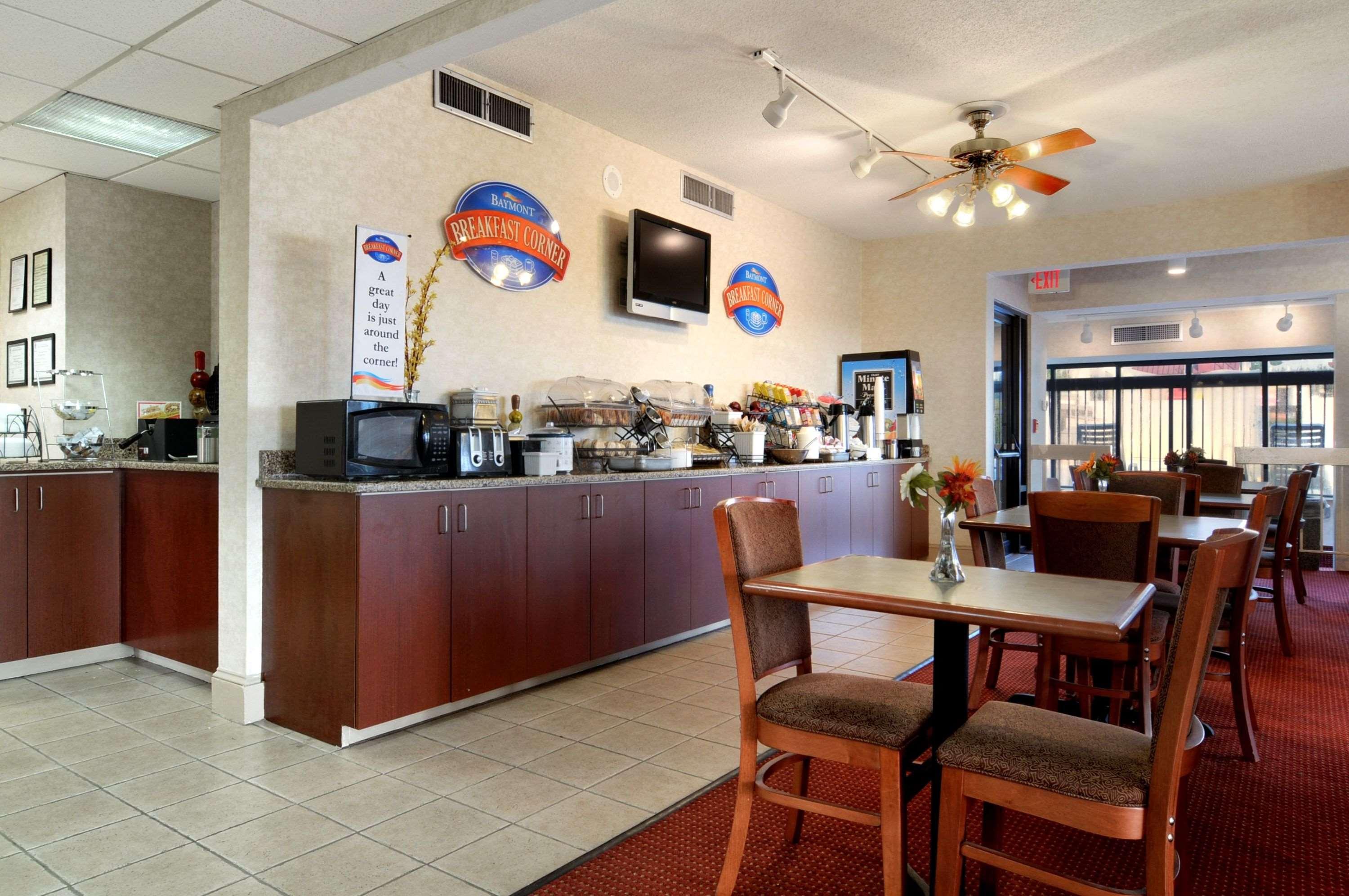 Motel Baymont By Wyndham Macon I-75 Exterior foto
